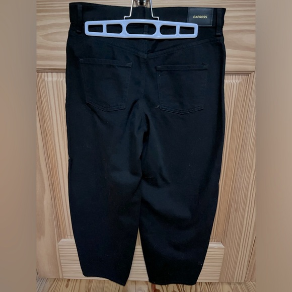 Express High Waisted Black Balloon Leg Jeans Size 2 - Picture 2 of 5